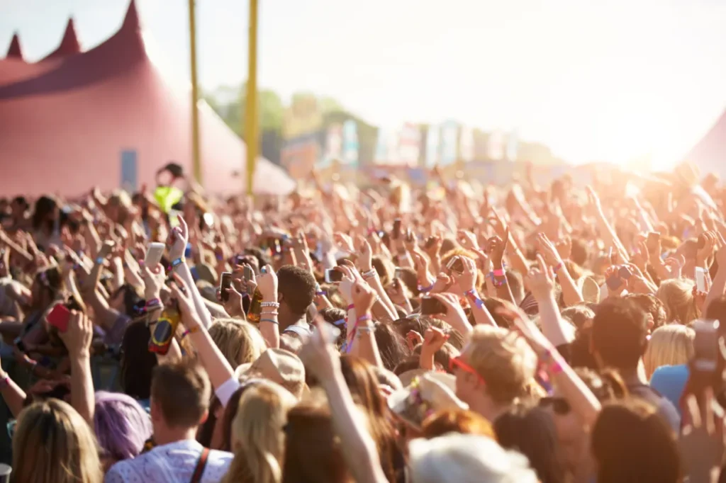 Reggaeton Beach Festival 2026: multa de 320.000 euros por cuatro infracciones graves.
